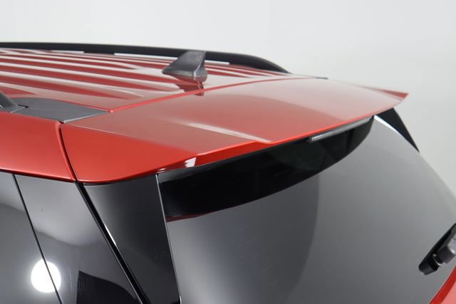 Certified 2022 Ford Explorer XLT w/ Equipment Group 202A image 27