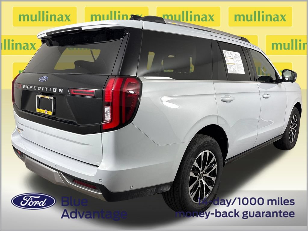 Certified 2025 Ford Expedition Platinum AWD/4WD image 4
