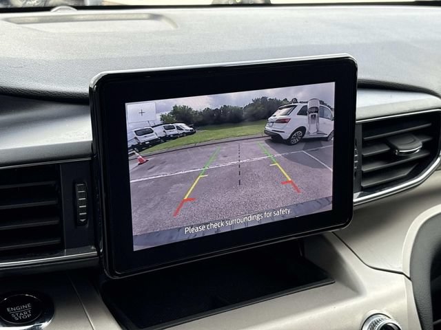 Certified 2022 Ford Explorer XLT w/ Equipment Group 202A RWD image 31