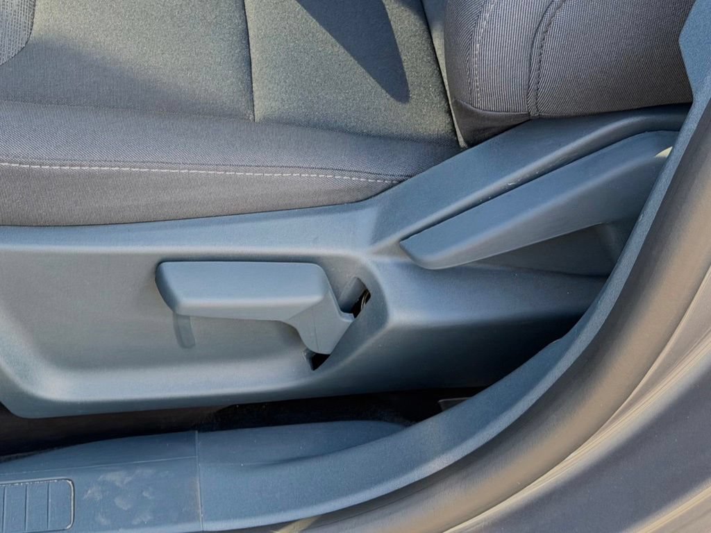 Certified 2025 Ford Maverick XL FWD image 17