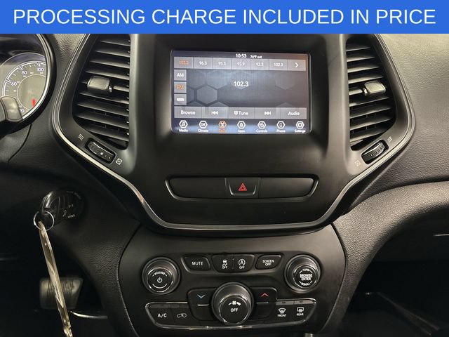 Used 2020 Jeep Cherokee Latitude w/ Cold Weather Group AWD/4WD image 8