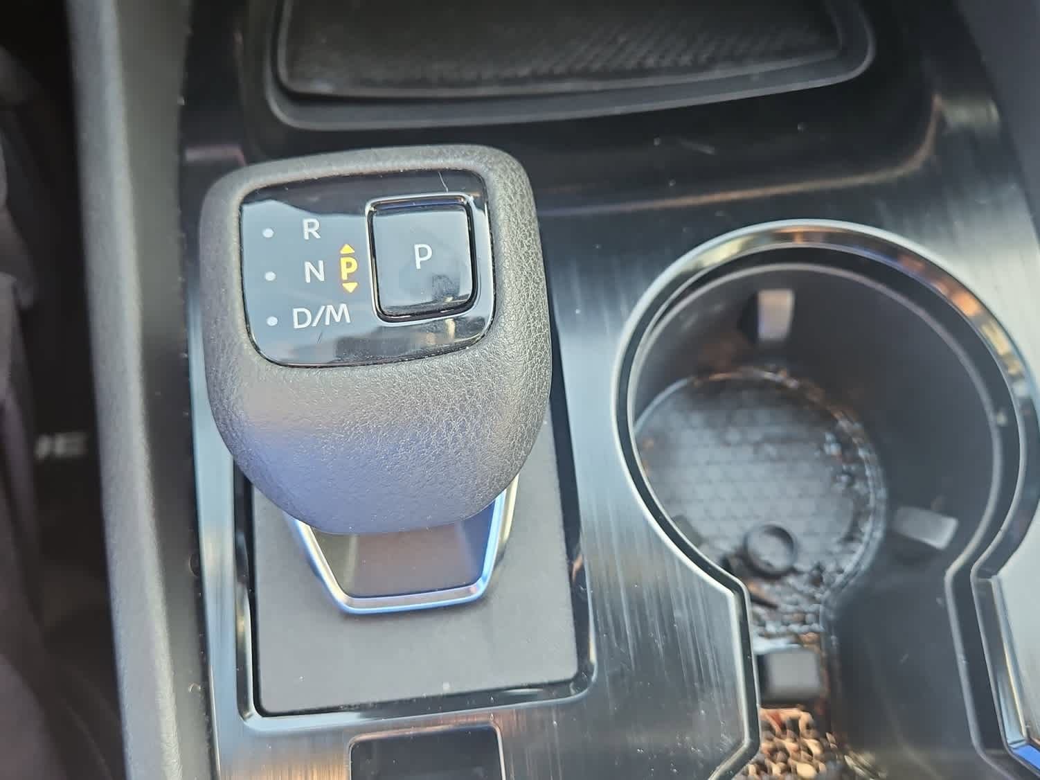 Used 2022 Nissan Rogue SV FWD image 17