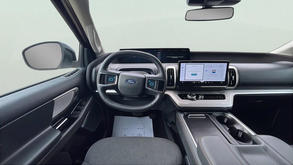 Certified 2025 Ford Expedition Active AWD/4WD image 11