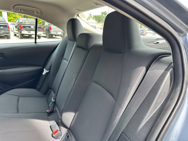 Used 2025 Toyota Corolla LE FWD image 39