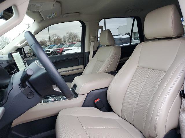 Certified 2022 Ford Expedition XLT image 5