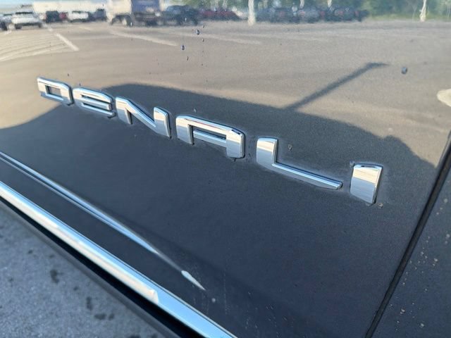 Used 2022 GMC Yukon Denali AWD/4WD image 5