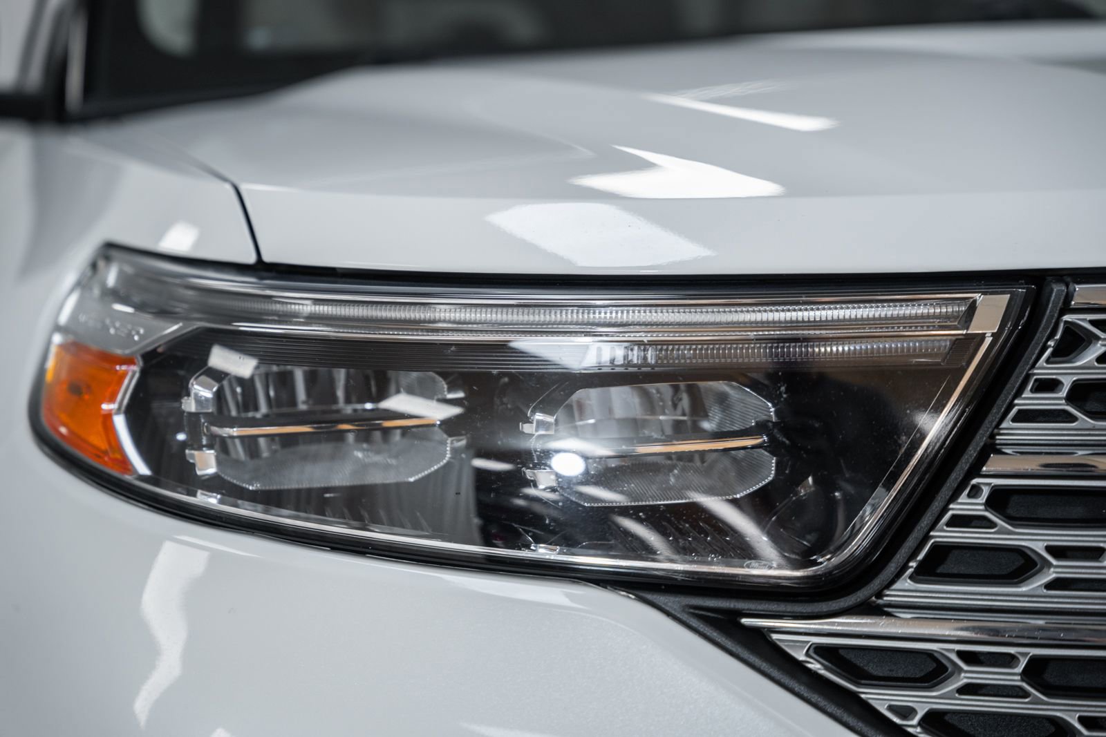 Certified 2020 Ford Explorer Limited image 9