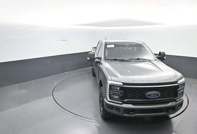 Certified 2024 Ford F350 Lariat w/ Tremor Off-Road Package AWD/4WD image 26