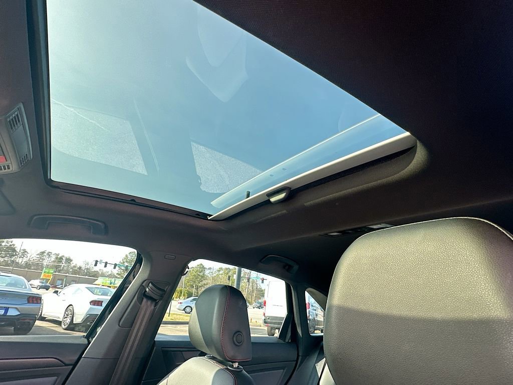 Used 2025 Volkswagen Jetta GLI Autobahn image 12