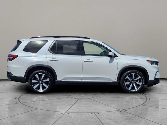 Used 2023 Honda Pilot Elite image 12