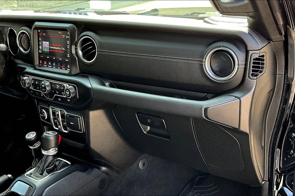 Used 2021 Jeep Wrangler Unlimited Sahara w/ Cold Weather Group image 15