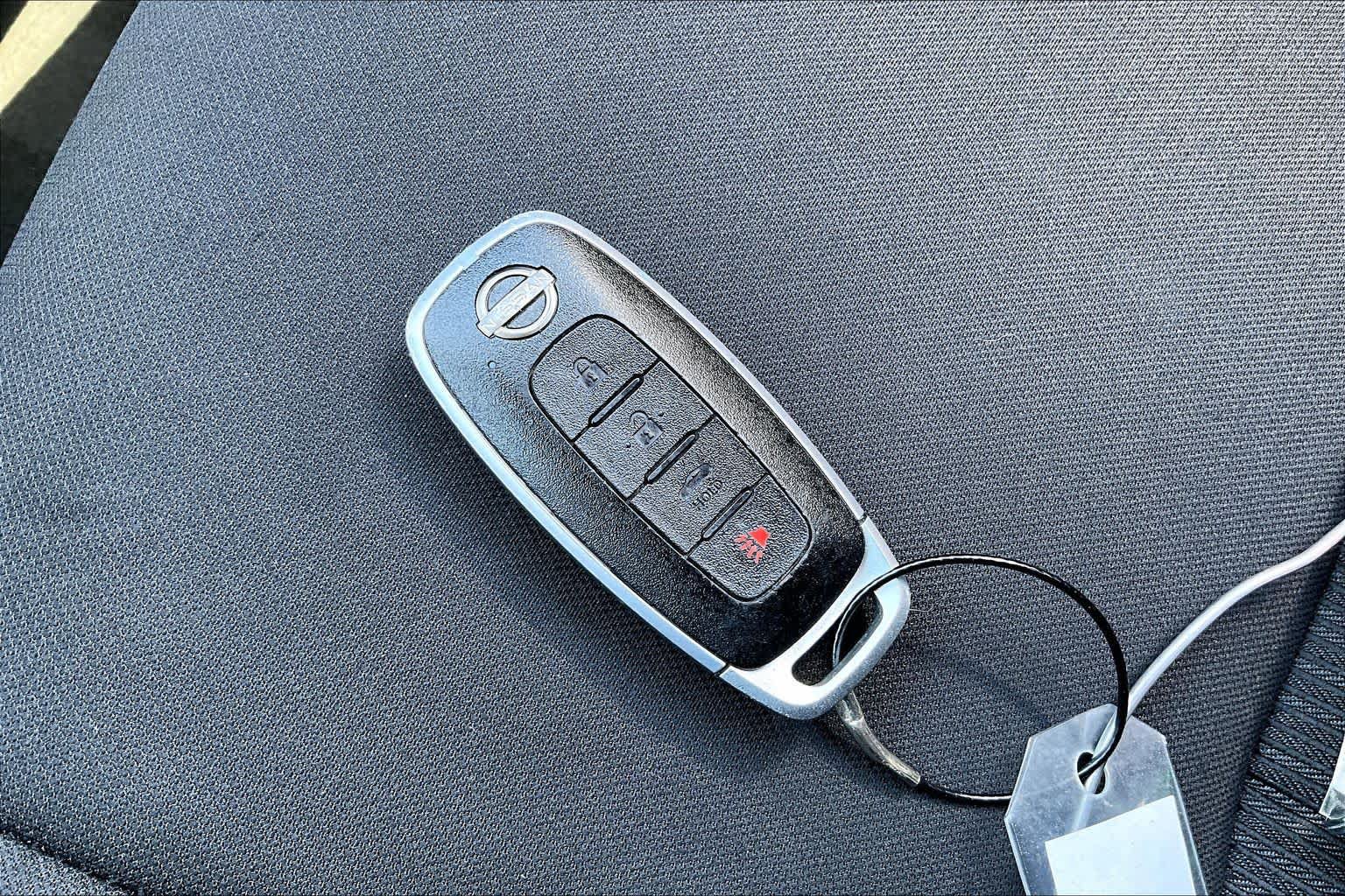 Used 2025 Nissan Sentra SV FWD image 14
