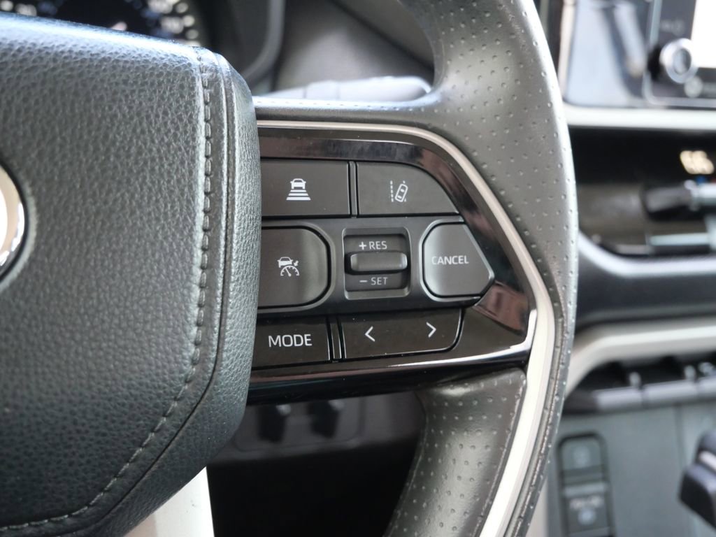 Used 2022 Toyota Tundra SR5 AWD/4WD image 28