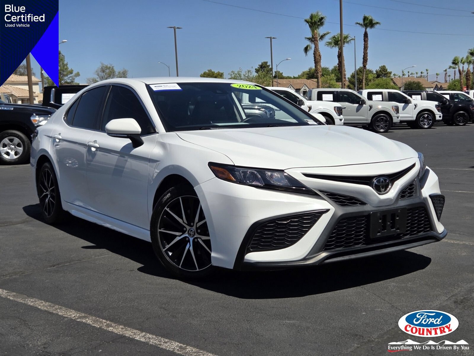 Used 2024 Toyota Camry SE FWD image 1