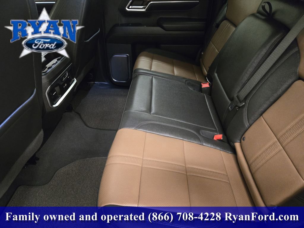 Used 2024 Chevrolet Silverado 1500 High Country w/ Technology Package image 21