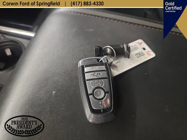 Certified 2022 Ford F350 Platinum w/ FX4 Off-Road Package image 34