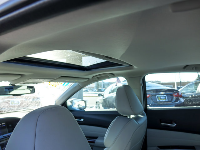 Used 2017 Acura TLX V6 image 10