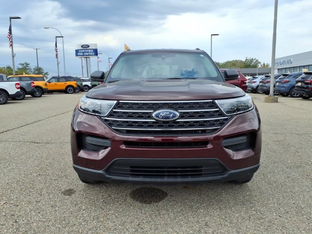 Certified 2022 Ford Explorer XLT AWD/4WD image 2