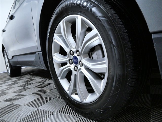 Certified 2022 Ford Edge Titanium w/ Equipment Group 301A image 2