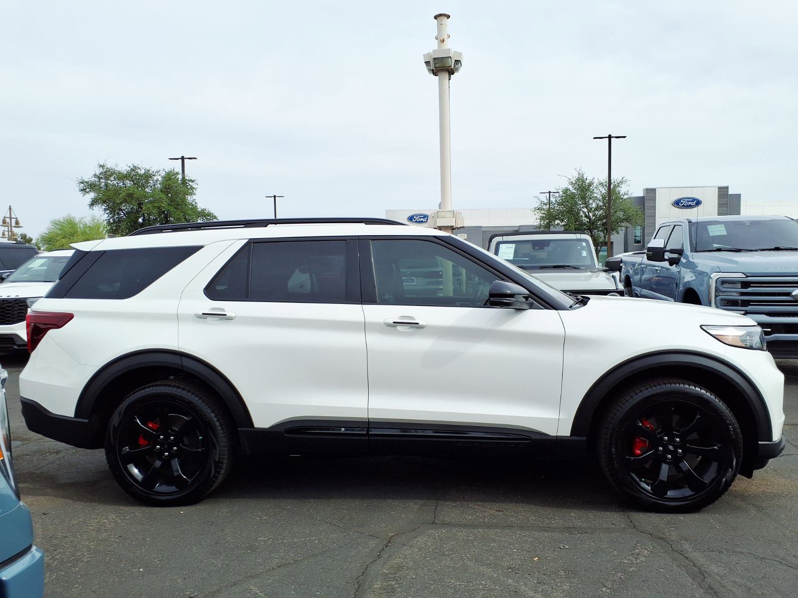 Certified 2022 Ford Explorer ST w/ Equipment Group 401A image 6