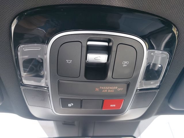Used 2025 Hyundai Santa Cruz SEL FWD image 25