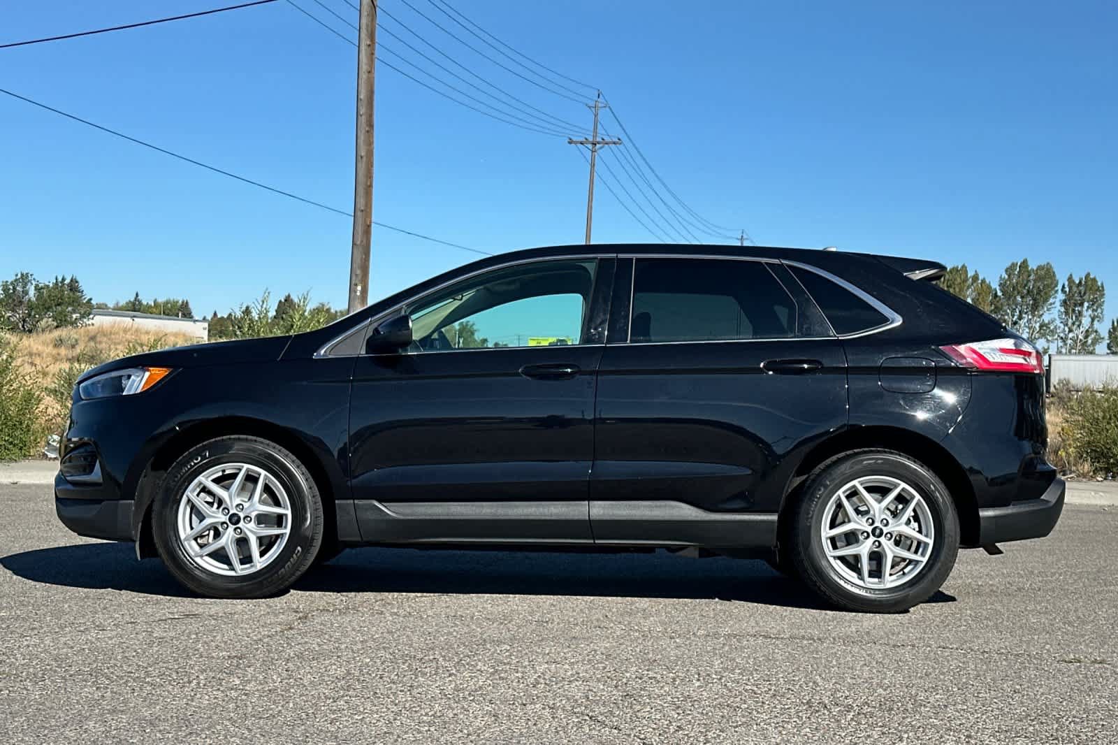 Certified 2024 Ford Edge SEL AWD/4WD image 5