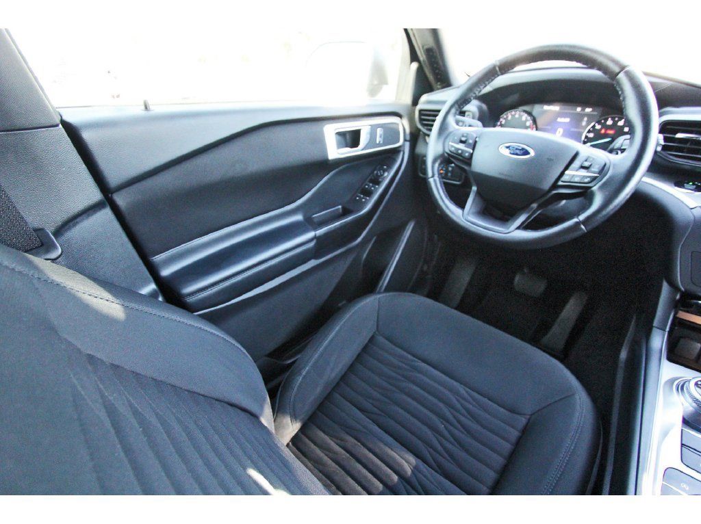 Certified 2020 Ford Explorer XLT RWD image 11