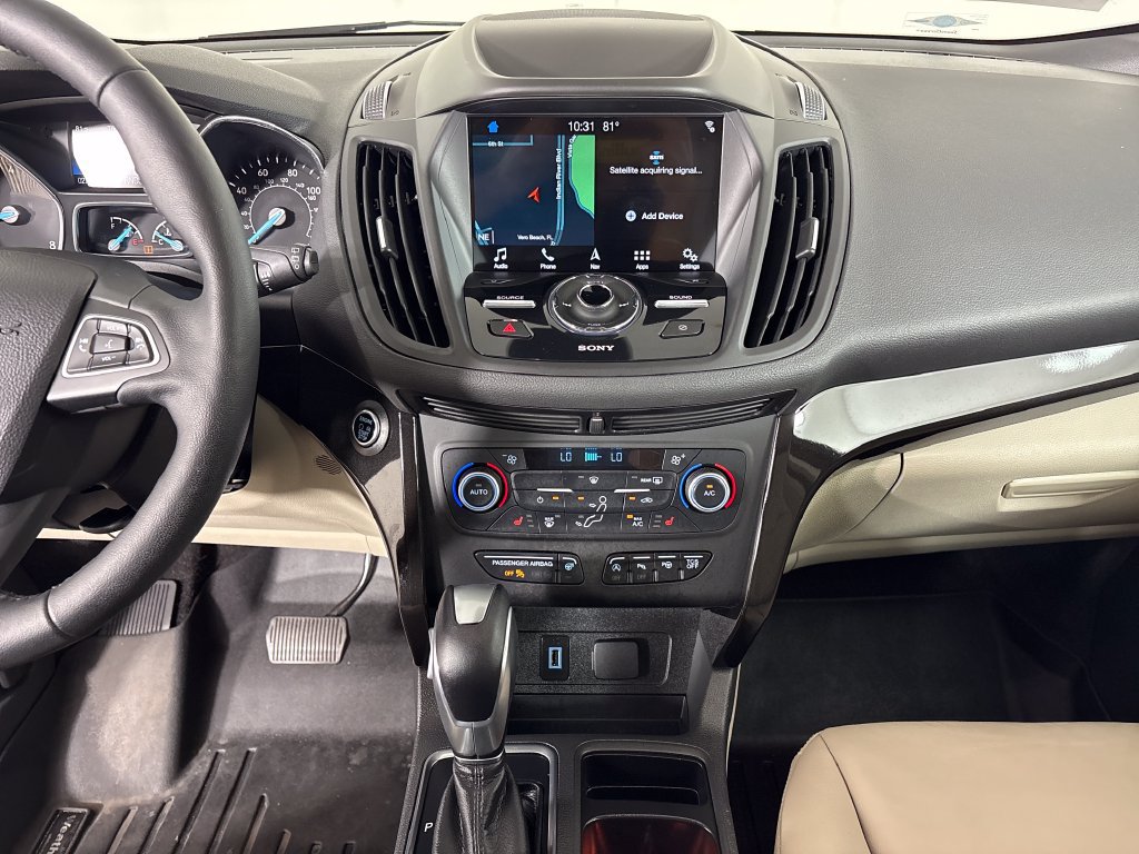 Certified 2019 Ford Escape Titanium FWD image 30