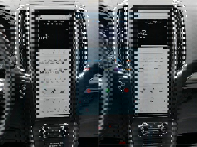 Certified 2024 Ford Edge Titanium image 10