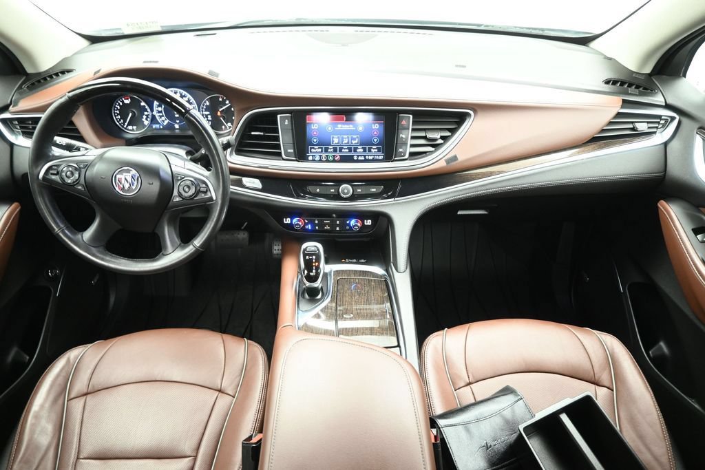 Used 2020 Buick Enclave Avenir w/ Avenir Technology Package FWD image 20