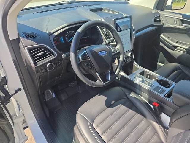 Certified 2023 Ford Edge SEL w/ Convenience Package AWD/4WD image 15