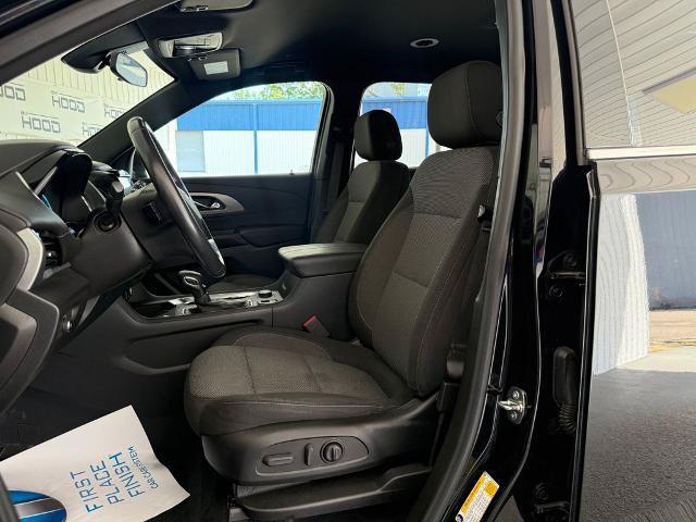 Used 2022 Chevrolet Traverse LT w/ LPO, Floor Liner Package AWD/4WD image 6