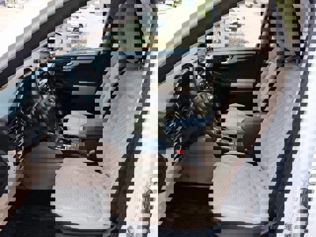 Certified 2020 Ford Escape SE image 9