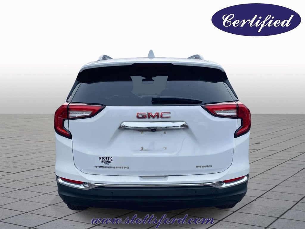 Used 2023 GMC Terrain SLT w/ Tech Package image 3