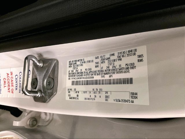 Certified 2017 Ford Escape SE AWD/4WD image 32
