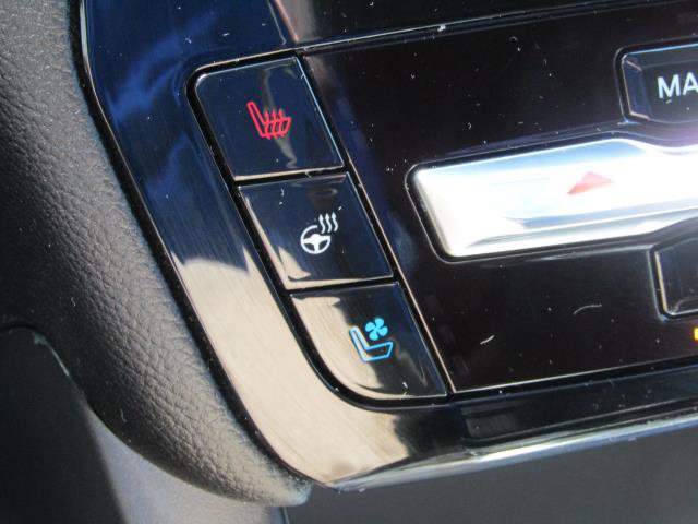 Certified 2023 Ford Explorer Limited w/ Limited Technology Package AWD/4WD image 6