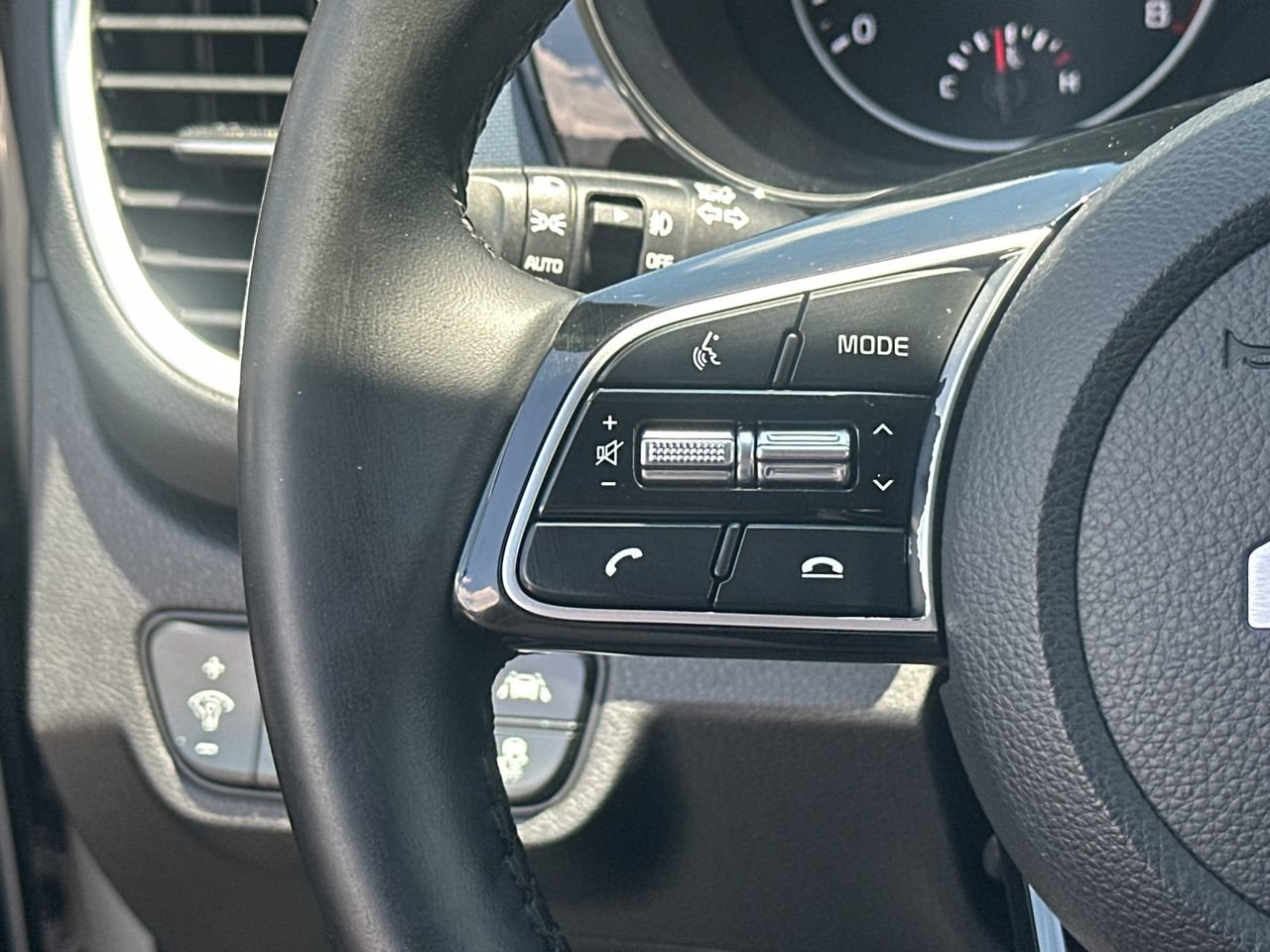 Used 2022 Kia Seltos S FWD image 26
