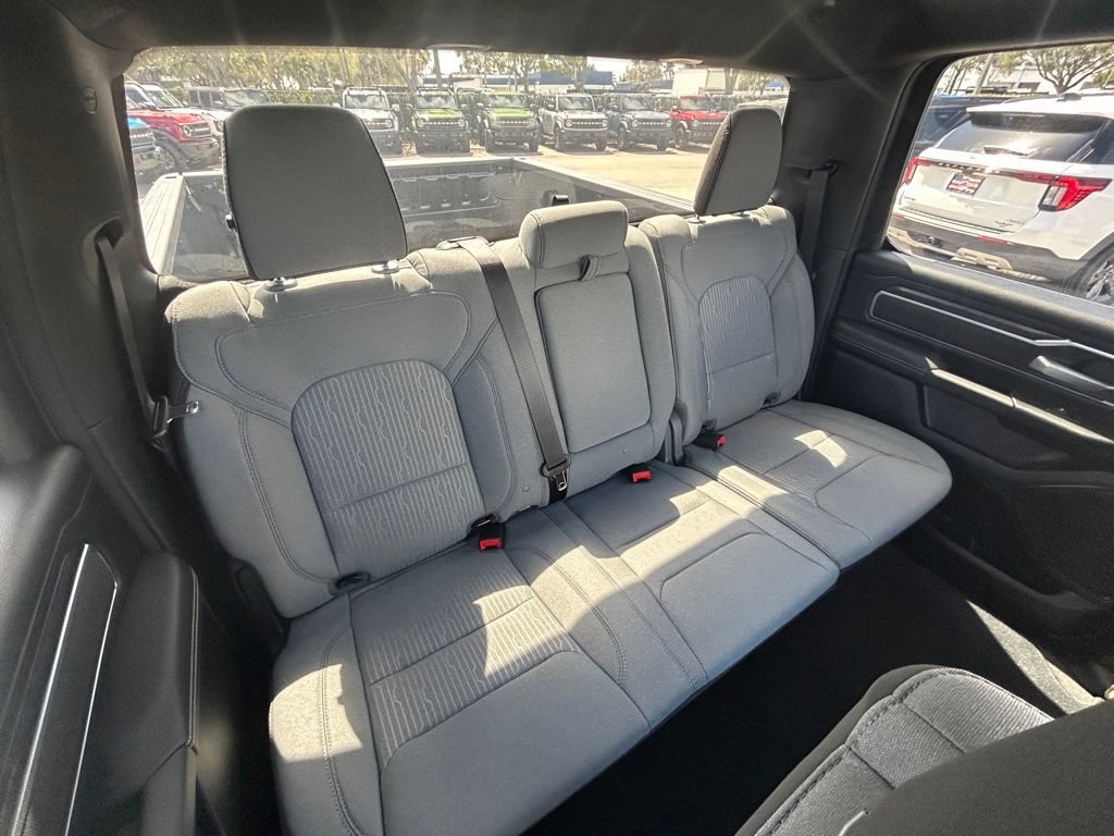 Used 2024 RAM 1500 Big Horn RWD image 32