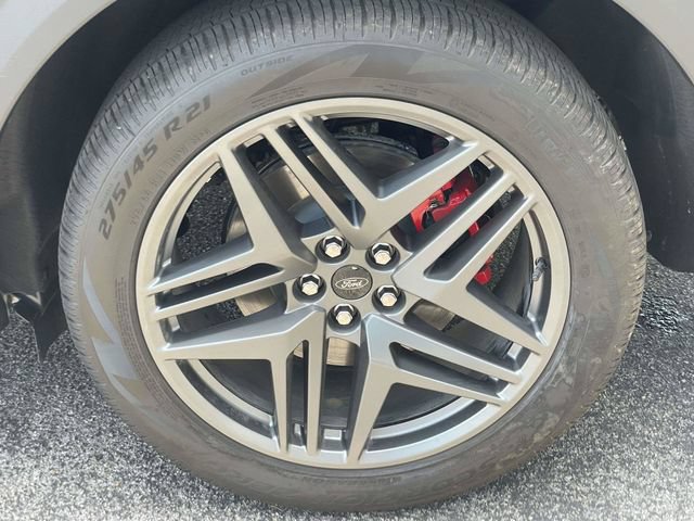 Certified 2026 Ford Explorer ST-Line w/ ST-Line Street Pack RWD image 11