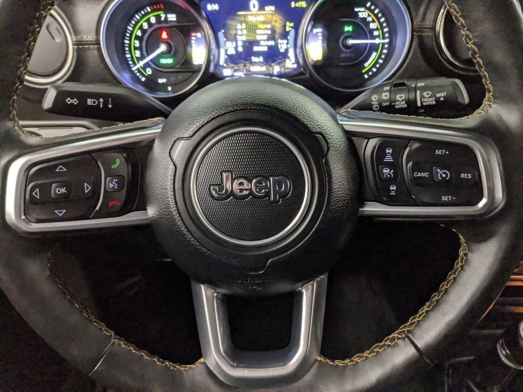 Used 2023 Jeep Wrangler Unlimited Sahara AWD/4WD image 76