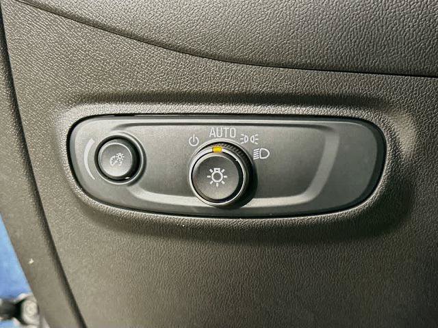 Used 2024 Chevrolet Equinox LS w/ Driver Confidence II Package FWD image 27