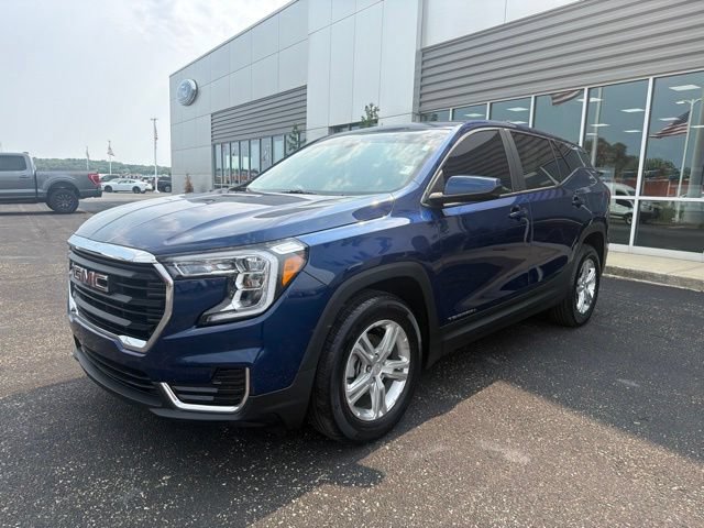 Used 2022 GMC Terrain SLE FWD image 8
