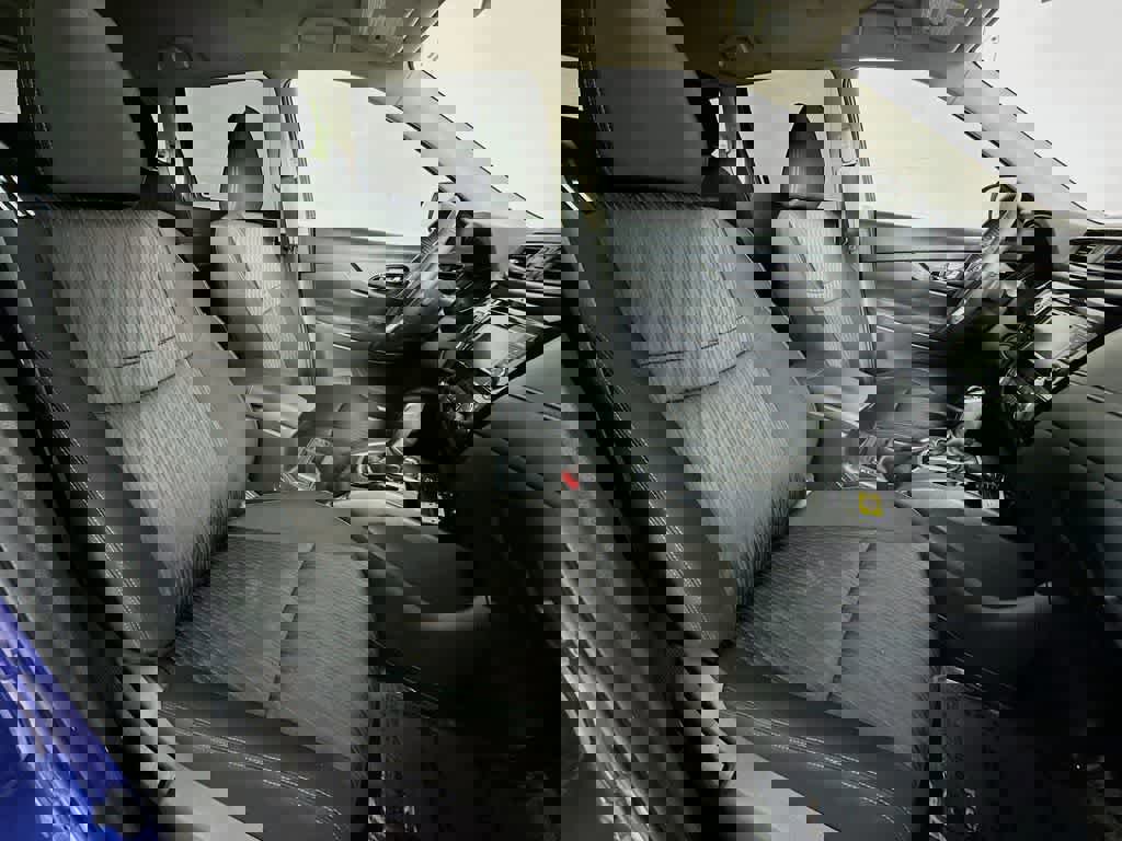 Used 2020 Nissan Rogue SV image 17