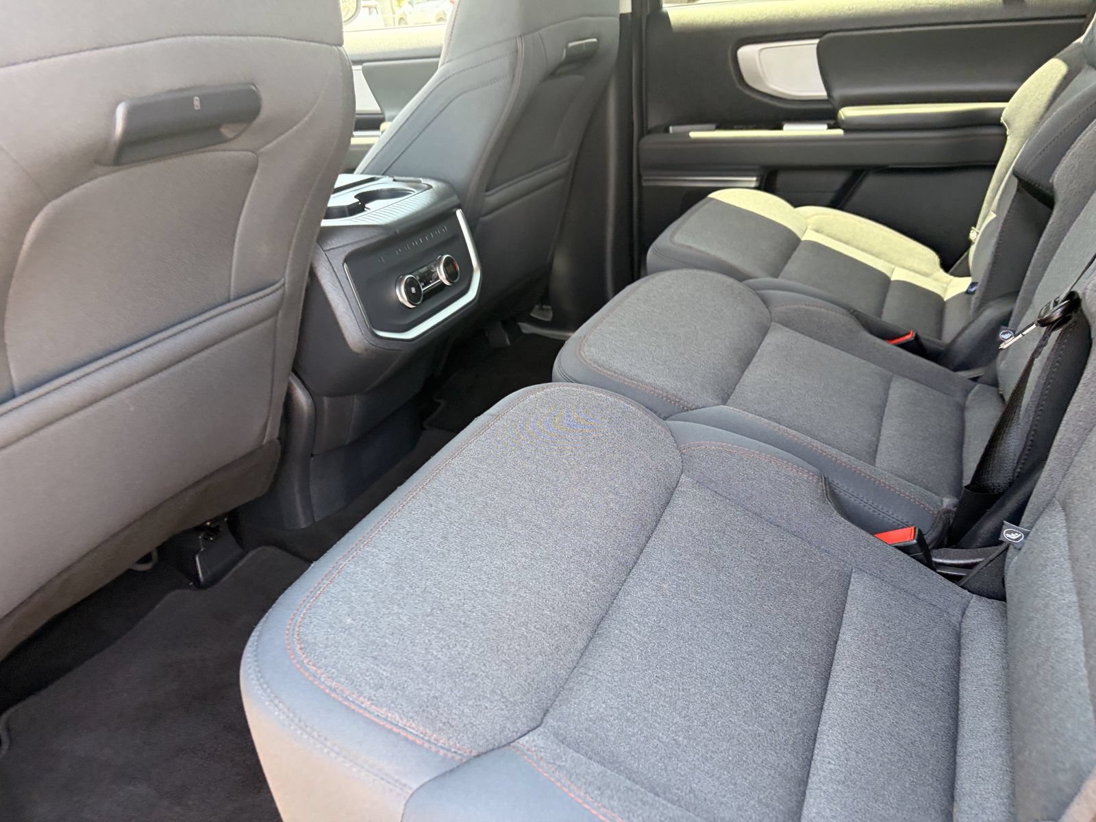 Certified 2025 Ford Expedition Active AWD/4WD image 13