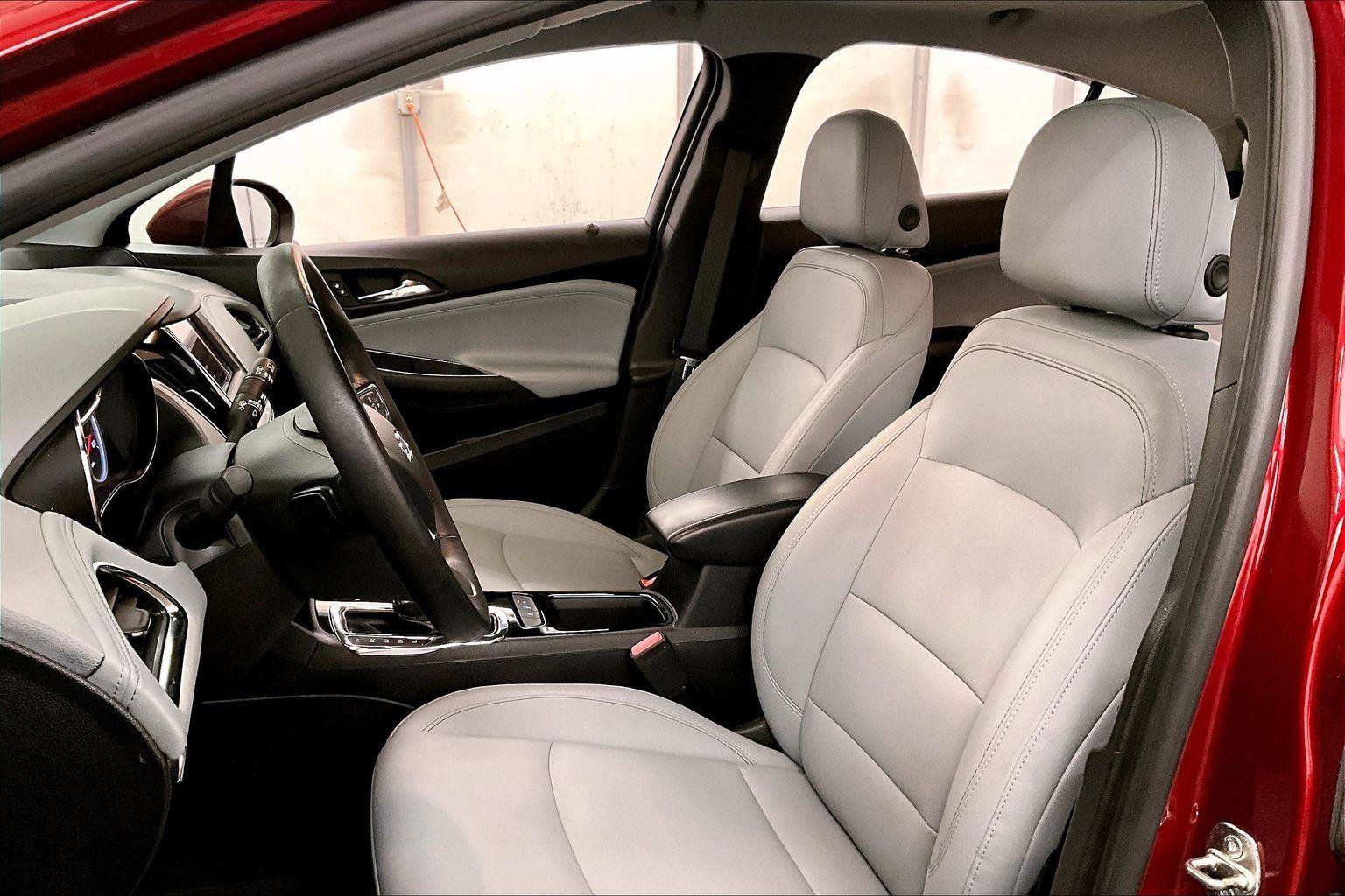 Used 2019 Chevrolet Cruze Premier w/ Sun And Sound Package image 24