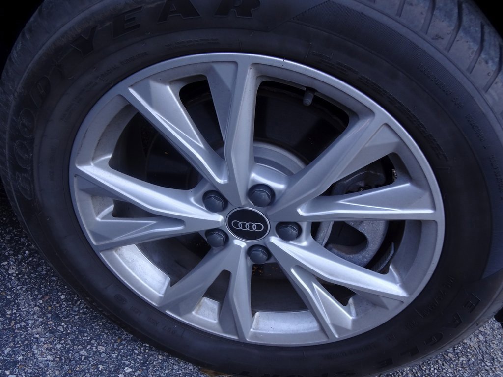 Used 2021 Audi Q3 2.0T Premium w/ Convenience Package image 14