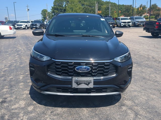 Certified 2024 Ford Escape ST-Line w/ Tech Pack #1 AWD/4WD image 9