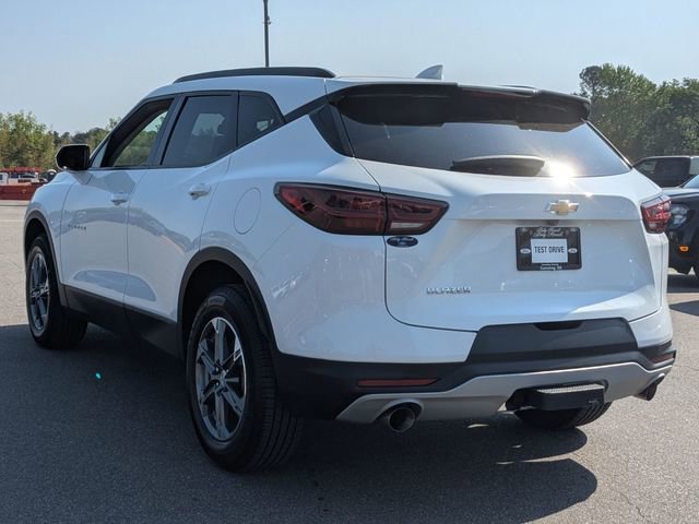 Used 2023 Chevrolet Blazer LT w/ Convenience Package FWD image 3