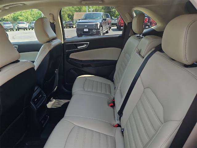 Certified 2022 Ford Edge SEL w/ Convenience Package image 32