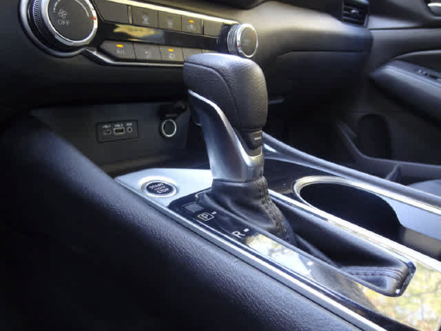 Used 2024 Nissan Altima 2.5 SV FWD image 27